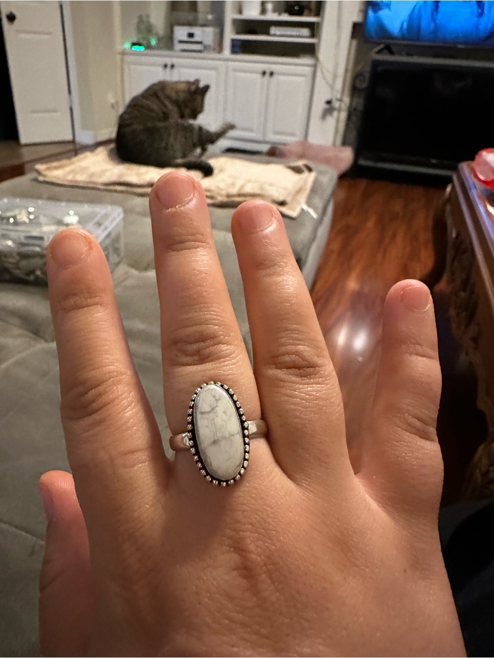 Women's Jewelry White Howlite Oval Statement Ring